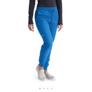 BRAND NEW Skechers midrise theory joggers